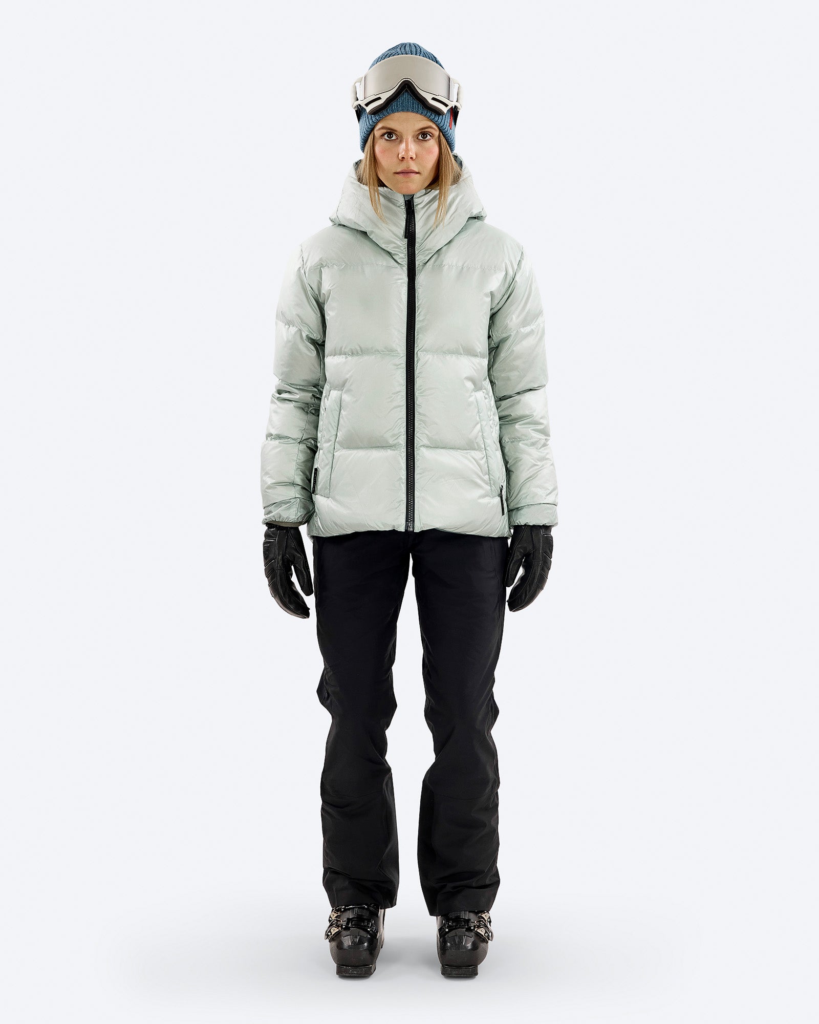 Women's Green Down Puffer Jacket – D-5 W | The Mountain Studio