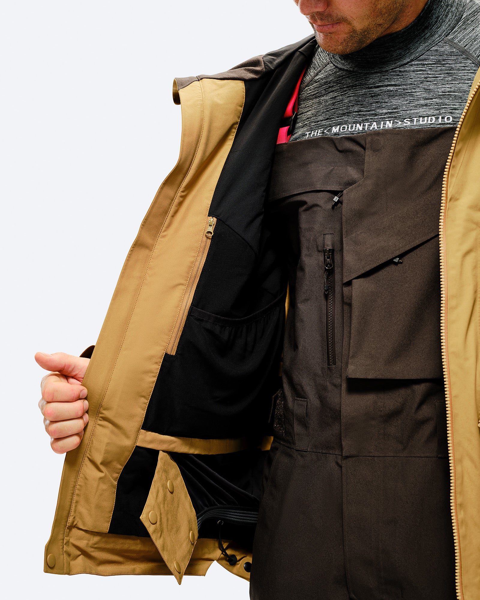 Aqua guard technology for waterproof zippers.Detachable snow gaitor
Inside pocket compartments. card image