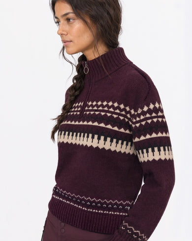 The Mountain Studio K-7 W Ski Lambswool Sweater in Fudge, close-up on model front