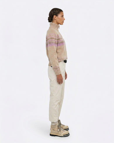 K-7 W Ski Lambswool Sweater in Lilac Snow, on model side