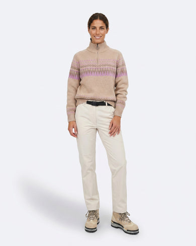 The Mountain Studio K-7 W Ski Lambswool Sweater in Lilac Snow, on model front