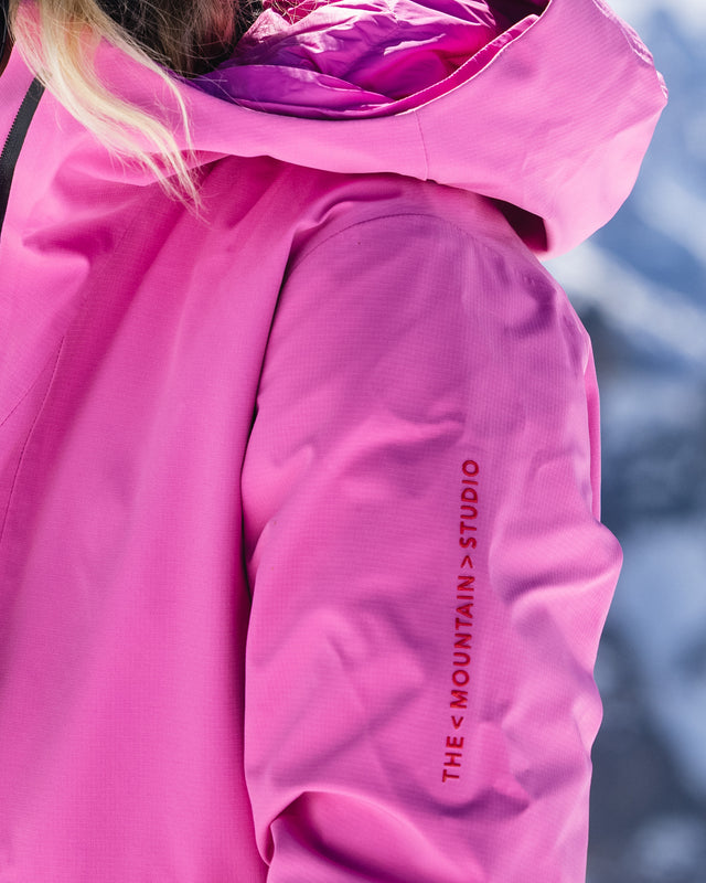 S 11_W STRAWBERRY_MOON W._3L_RUGGED_RIPSTOP_INSULATED_DOWN_JACKET INSULATED_JACKETS the mountain studioMoon_1_2000px i 14