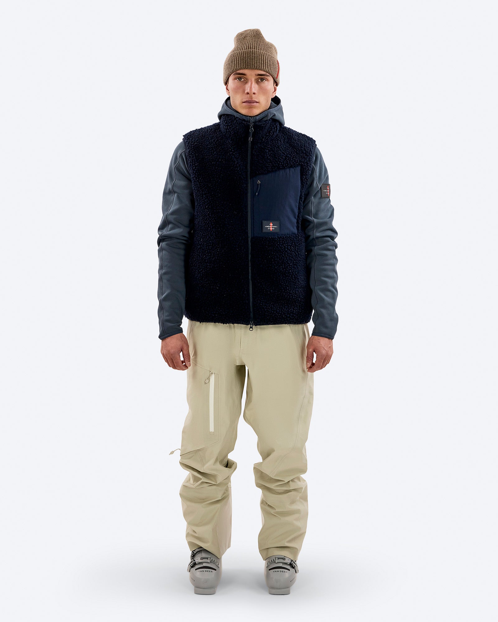 V-5 Soft Wool Pile Vest Sky Captain – The Mountain Studio