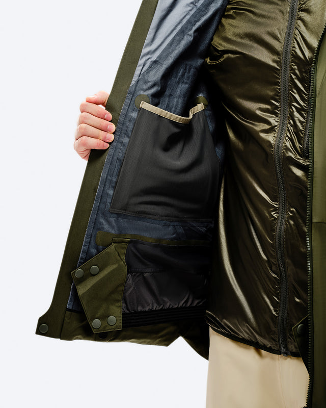 Z-2 EPE GORE-TEX ePE 3L Shell Jacket, detail of interior pocket lining