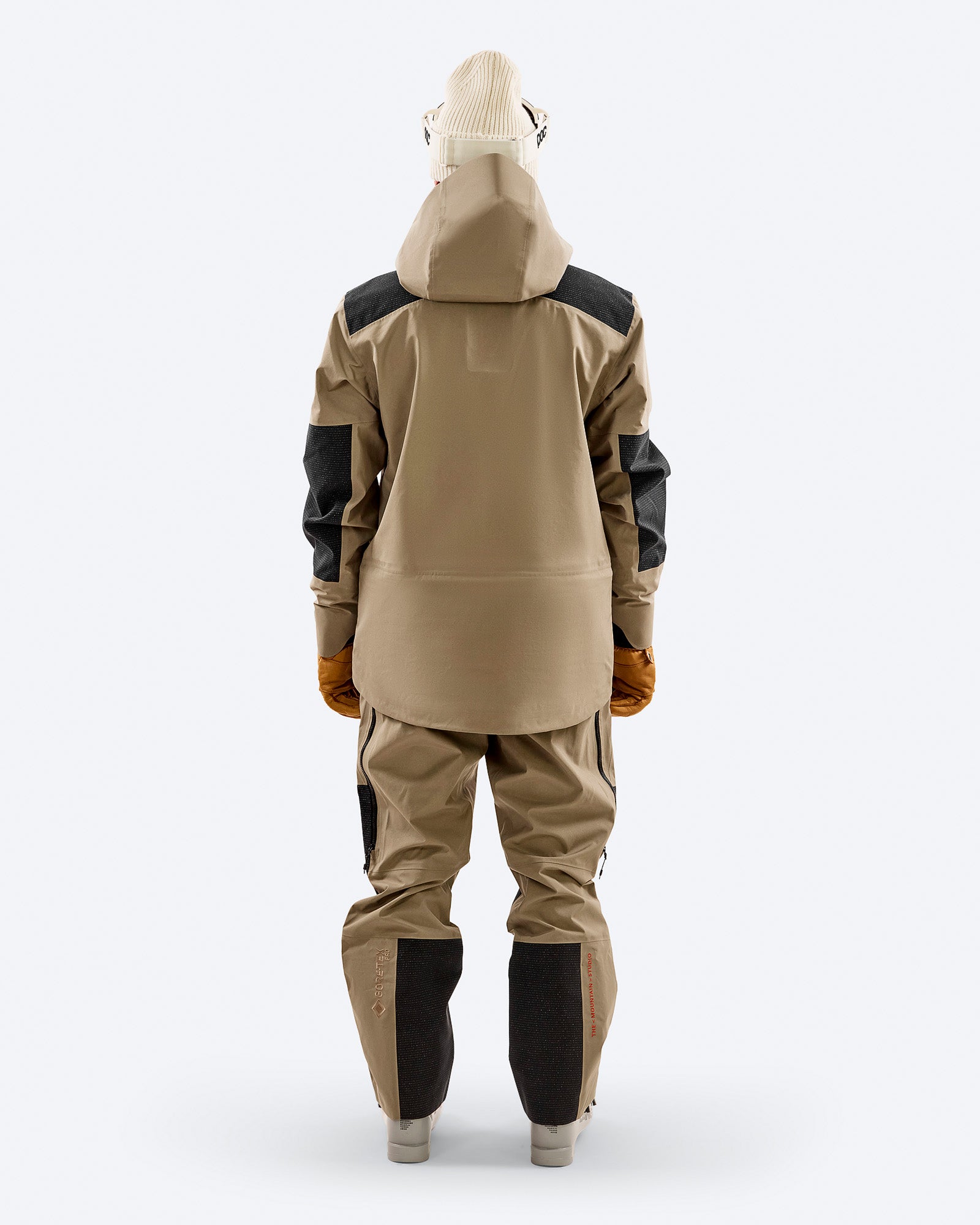 Men's Beige Gore-Tex Ski Jacket – Z-7 PRO | The Mountain Studio