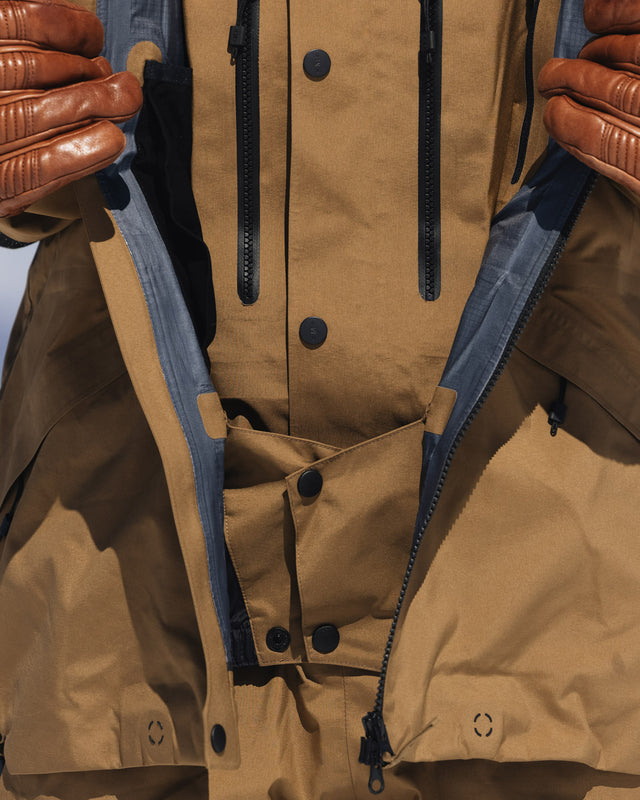 Z 7_PRO OTTER GORE TEX_PRO_3L_SHELL_VECTRAN_JACKET SHELL_JACKETS the mountain studio_i 08